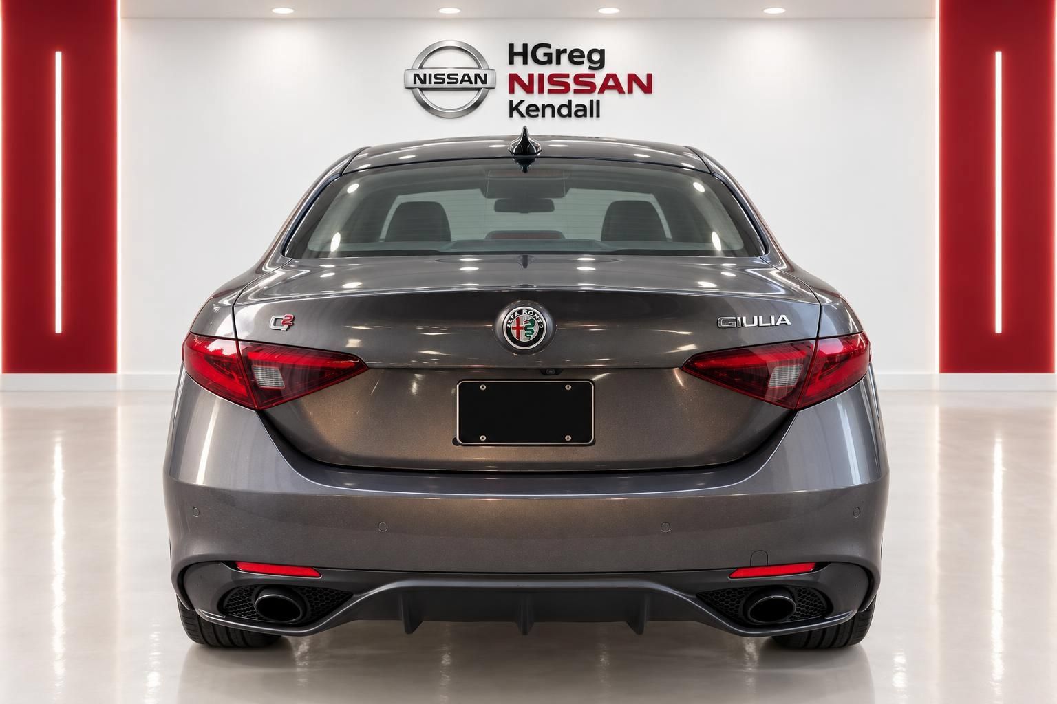 Used 2022 Alfa Romeo Giulia Veloce RWD image 6