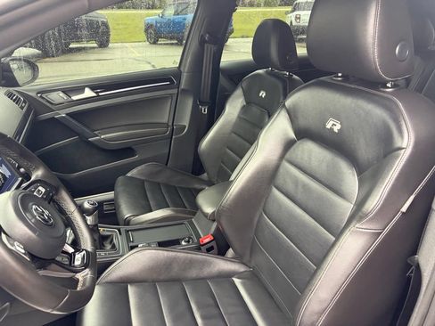 Used 2017 Volkswagen Golf R 4-Door AWD/4WD image 3