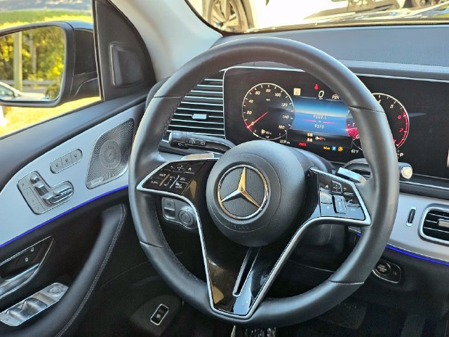 Certified 2026 Mercedes-Benz GLS 450 4MATIC image 34