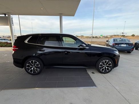 Used 2025 BMW X3 xDrive30i w/ Premium Package AWD/4WD image 5