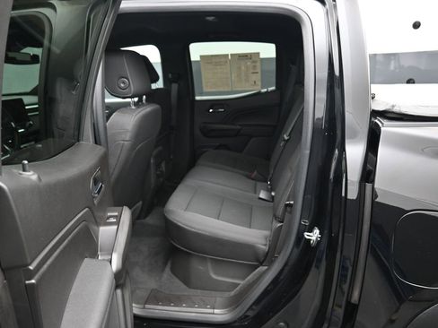 Used 2023 GMC Canyon Elevation image 29