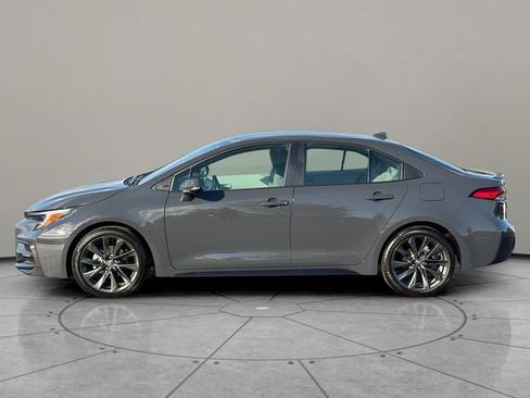 Certified 2025 Toyota Corolla SE w/ Convenience Package image 3