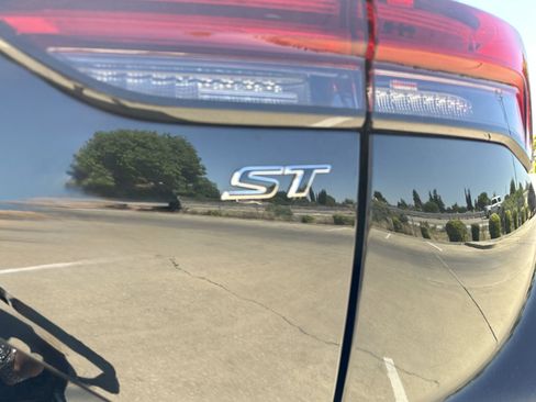 Used 2022 Buick Envision Preferred image 11