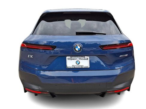 Used 2024 BMW iX xDrive50 w/ Convenience Package AWD/4WD image 5