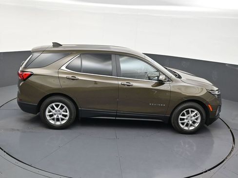 Used 2024 Chevrolet Equinox LT FWD image 18