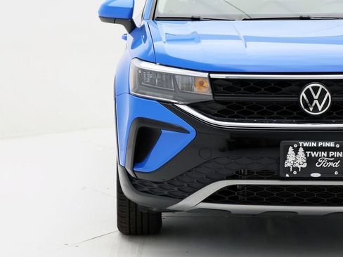 Used 2022 Volkswagen Taos SE image 5