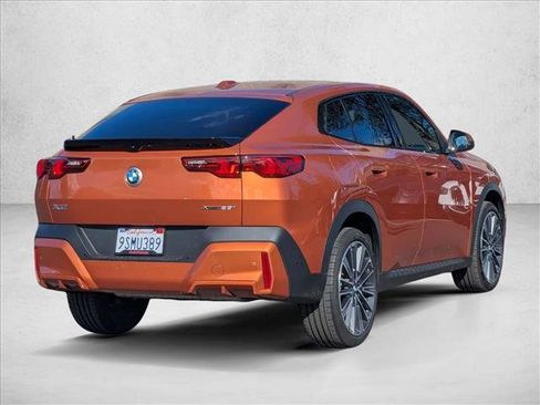Used 2025 BMW X2 xDrive28i w/ Technology Package image 5