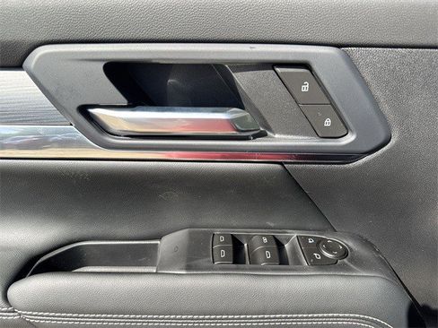 New 2026 GMC Terrain Elevation image 13