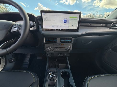 New 2025 Ford Maverick Lobo image 20