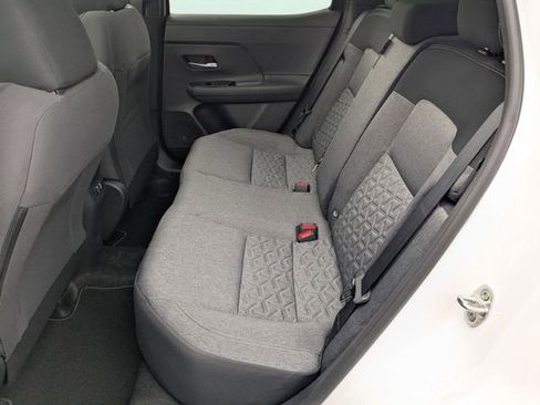 New 2026 Nissan Kicks SV w/ SV Premium Package FWD image 21