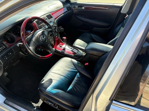 Used 2004 Lexus ES 330 image 45