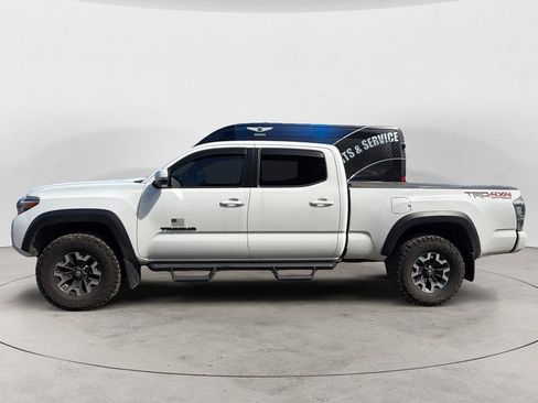 Used 2019 Toyota Tacoma TRD Off-Road w/ Technology Package image 2