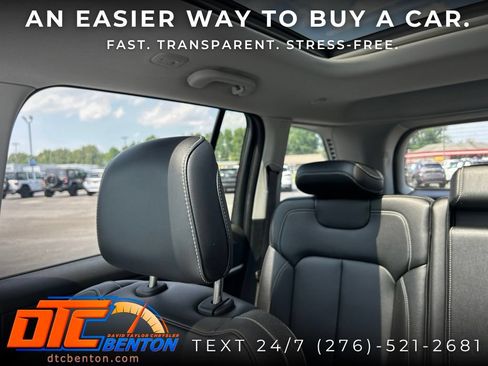 Used 2023 Jeep Grand Cherokee Limited AWD/4WD image 11