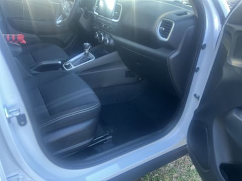 Used 2026 Hyundai Venue SEL image 22