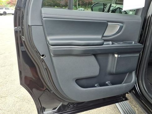 Used 2025 Ford Expedition Max Platinum AWD/4WD image 18