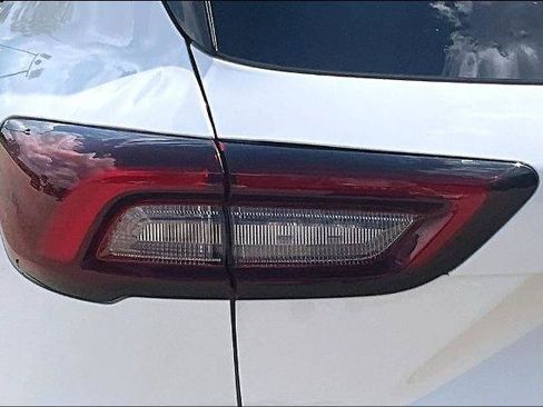 Certified 2023 Ford Escape Active AWD/4WD image 30