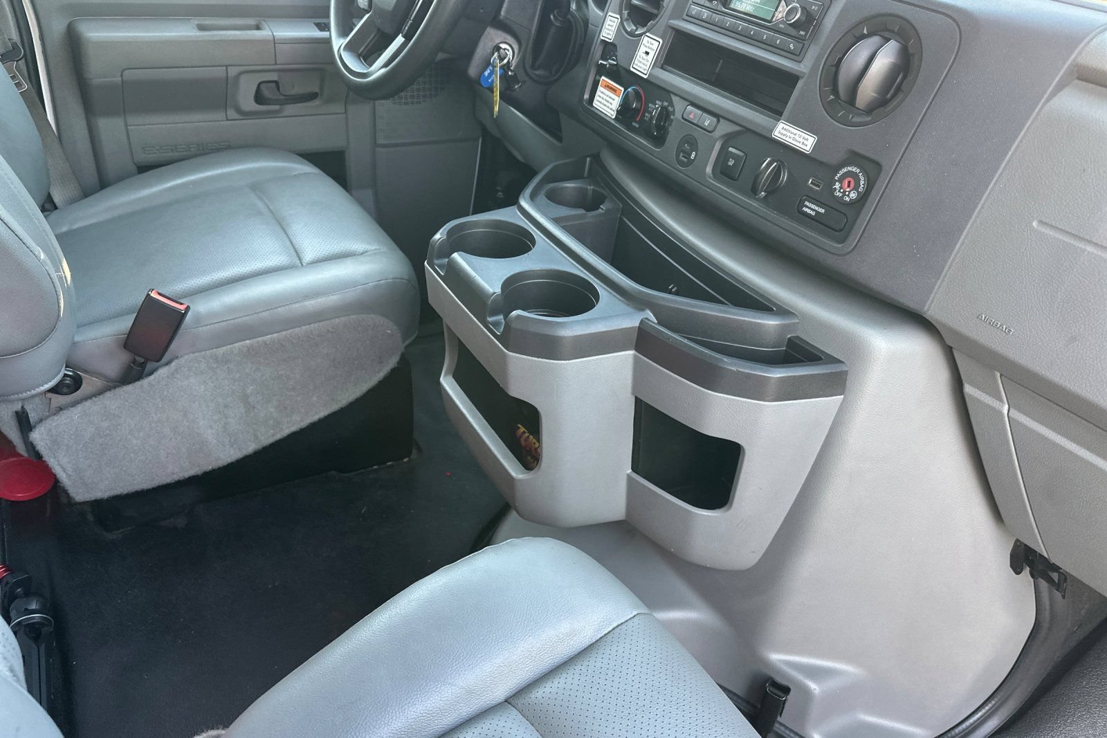 Used 2022 Ford E-350 and Econoline 350 Super Duty RWD image 15