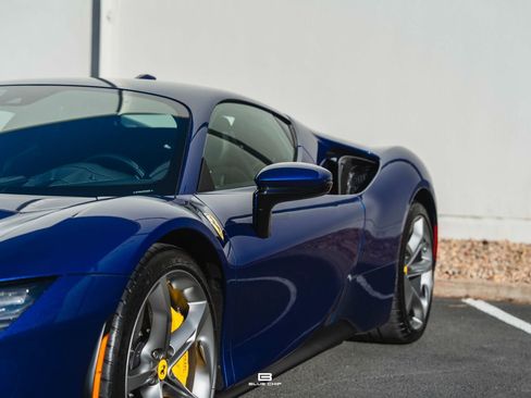 Used 2023 Ferrari SF90 Stradale image 17