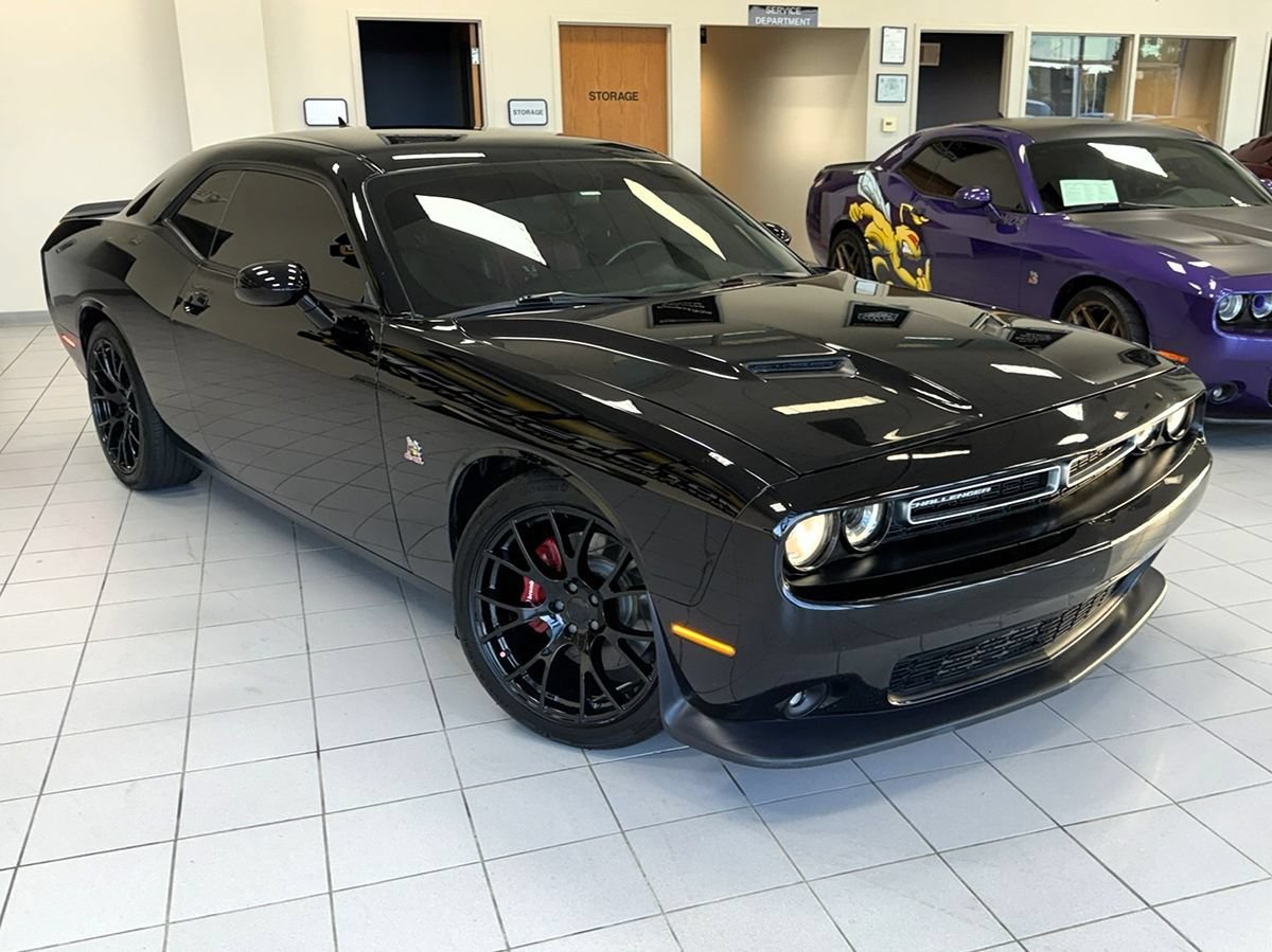 Used 2016 Dodge Challenger R/T Scat Pack RWD image 55