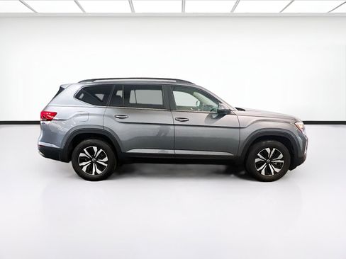 Used 2025 Volkswagen Atlas SE FWD image 23