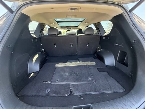 Used 2023 Hyundai Santa Fe SEL w/ Premium Package image 24