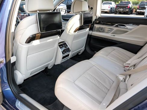 Used 2019 BMW ALPINA B7 xDrive w/ Luxury Rear Seating Package image 39