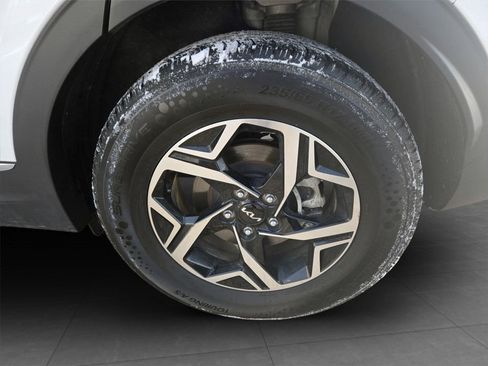 Used 2024 Kia Sportage LX image 33