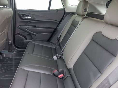 New 2026 Chevrolet Trax ACTIV w/ Driver Confidence Package image 13