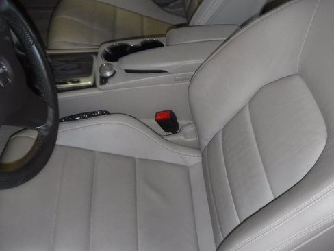 Used 2010 Mercedes-Benz E 350 Coupe image 22