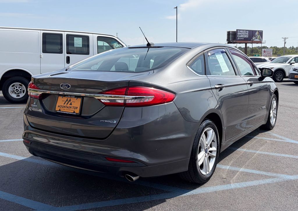 Used 2018 Ford Fusion S FWD image 24