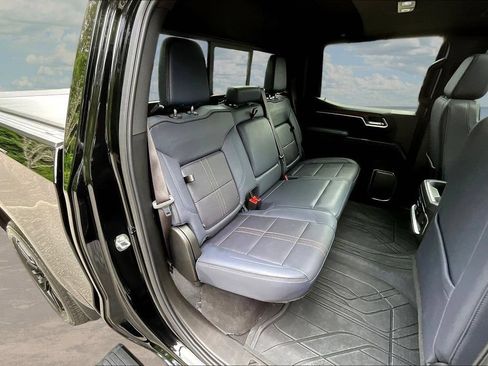Used 2023 Chevrolet Silverado 1500 High Country AWD/4WD image 28