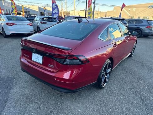 Used 2024 Honda Accord Sport image 18