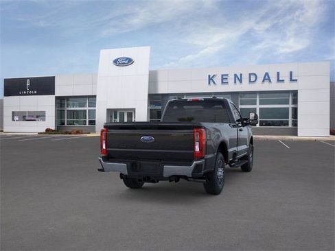 New 2025 Ford F250 XLT image 8