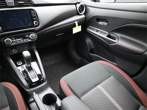 New 2025 Nissan Versa SR w/ Trunk Package image 11