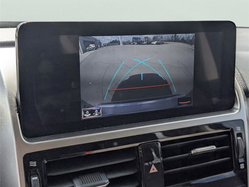 Used 2022 Lexus GX 460 Premium w/ Accessory Package image 16