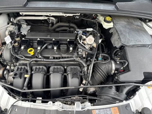 Used 2017 Ford Focus SE w/ Interior Protection Package FWD image 21