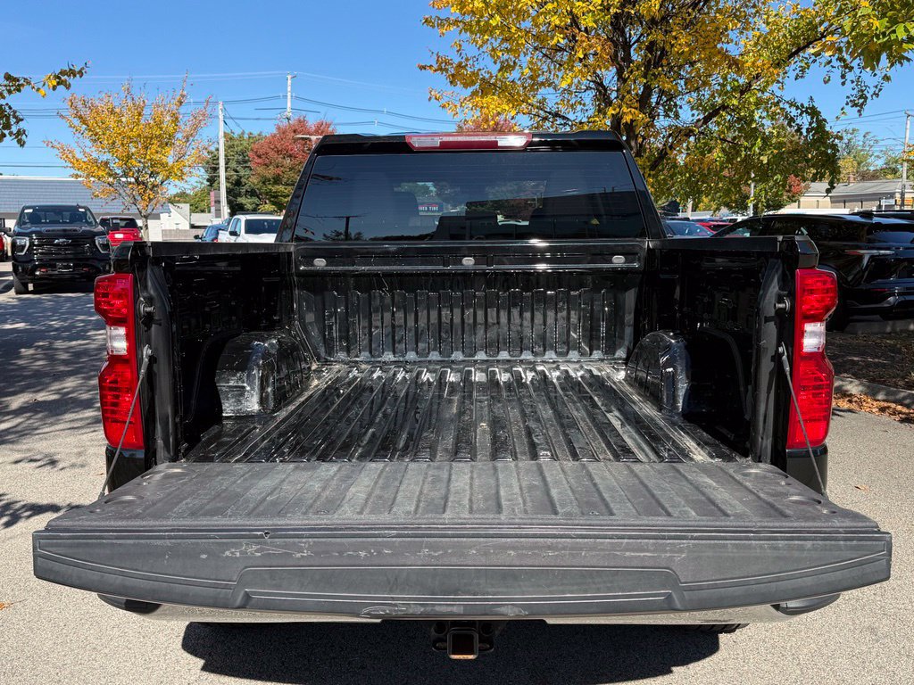 Used 2023 Chevrolet Silverado 1500 LT AWD/4WD image 10