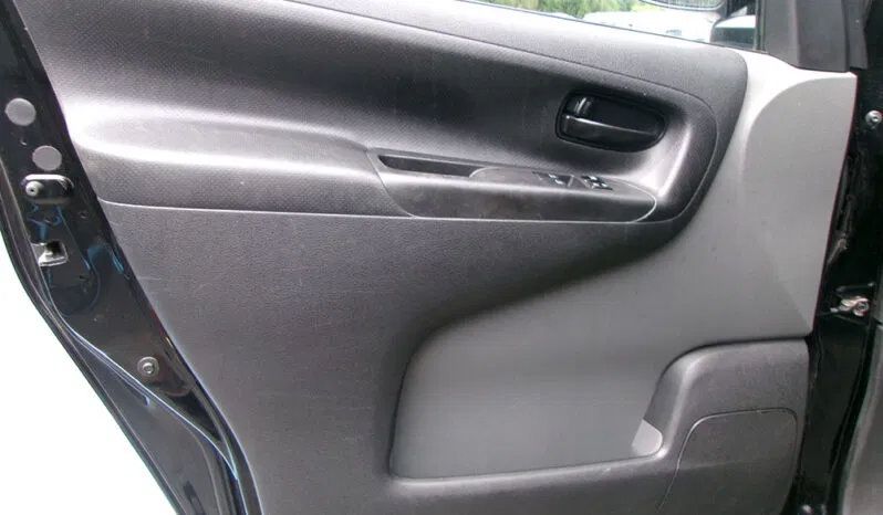 Used 2020 Nissan NV200 SV w/ Sliding Glass Door Package FWD image 18