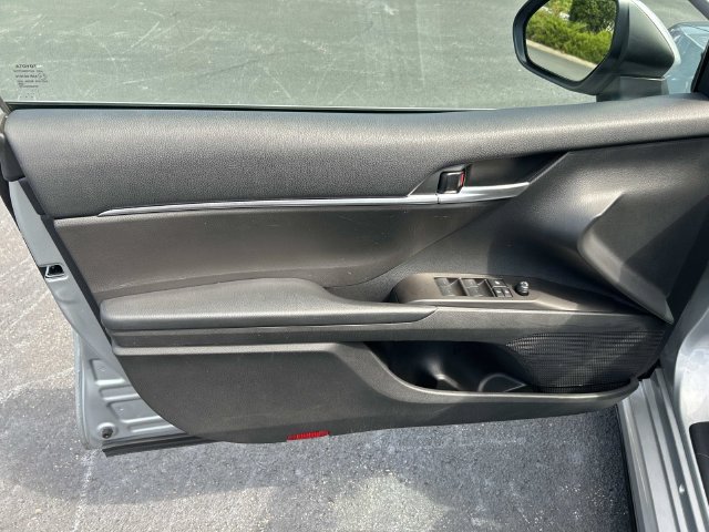 Used 2024 Toyota Camry SE FWD image 17