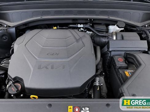 Used 2025 Kia Telluride S FWD image 19