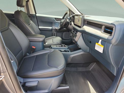 New 2025 Ford Maverick Lobo image 18