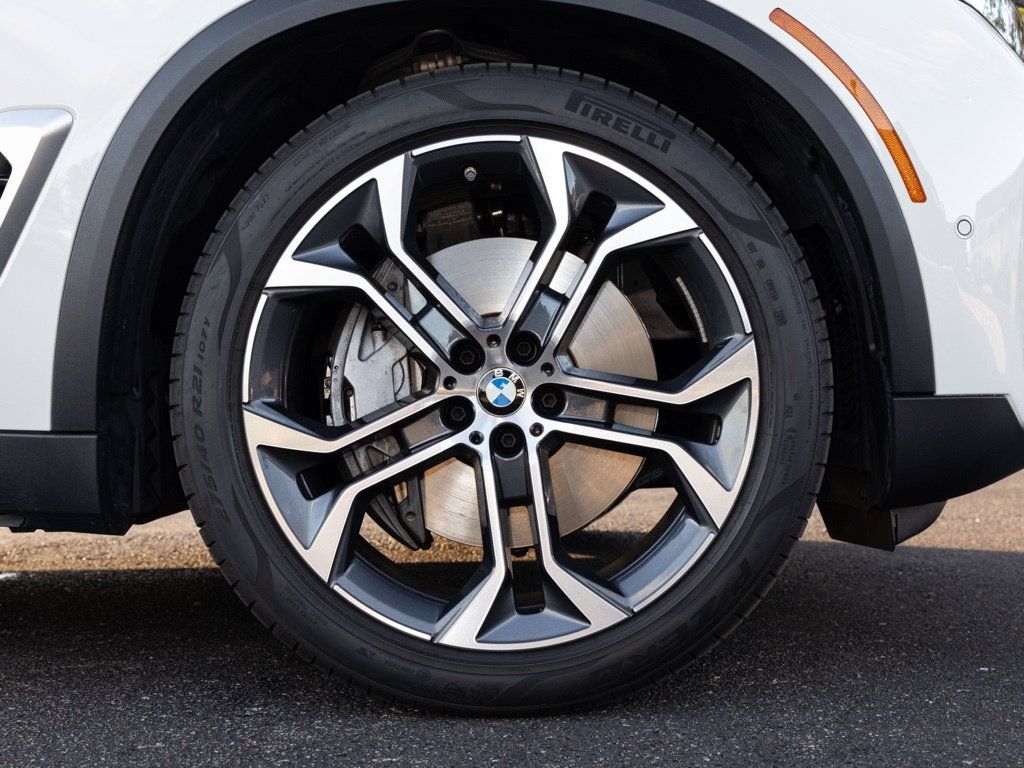Used 2026 BMW X5 xDrive50e w/ Executive Package AWD/4WD image 74
