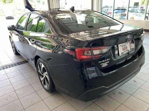Used 2025 Subaru Legacy Premium AWD/4WD image 11
