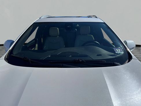 Used 2017 Cadillac XT5 Luxury w/ Driver Awareness Package image 22