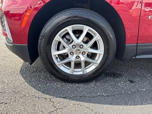 Used 2024 Chevrolet Equinox LT w/ LPO, Floor Liner Package AWD/4WD image 9