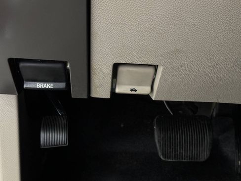 Used 2014 Ford Expedition XL RWD image 95