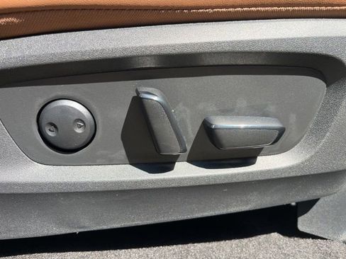 New 2026 Nissan Pathfinder Platinum AWD/4WD image 21