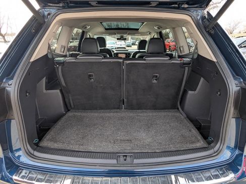 Used 2021 Volkswagen Atlas SEL Premium image 30