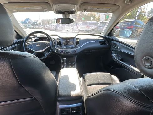 Used 2019 Chevrolet Impala LT image 10