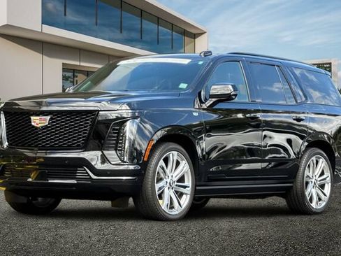 Certified 2025 Cadillac Escalade Sport w/ Touring Package AWD/4WD image 8